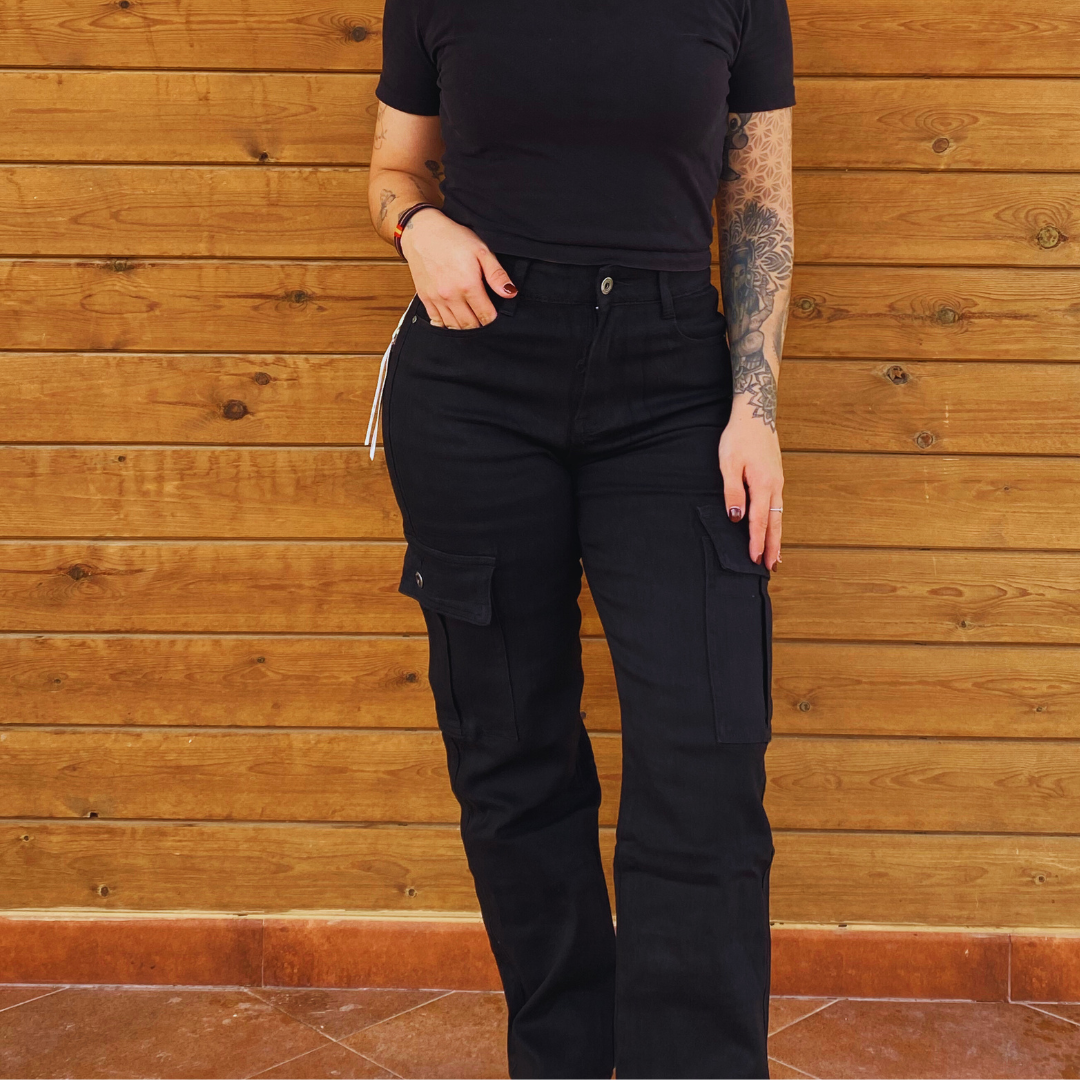 PANTALON NEGRO FRENTE WB